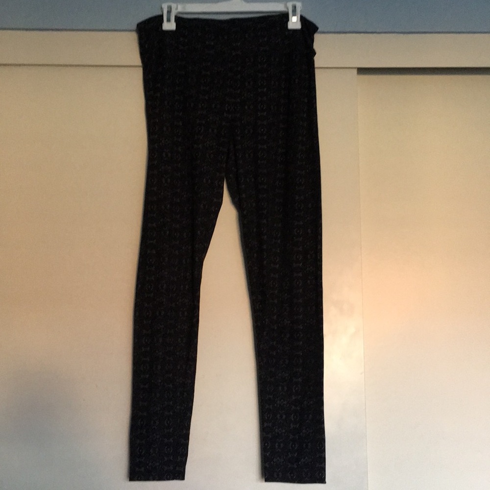 Lularoe TAll and Curvy leggings! Unicorn!